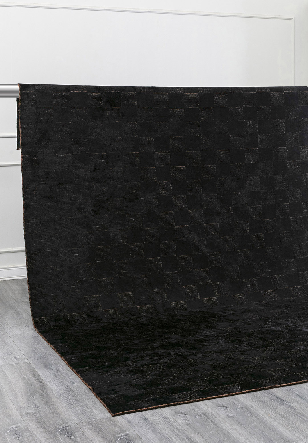 CHECKERS BLACK RUG - 4