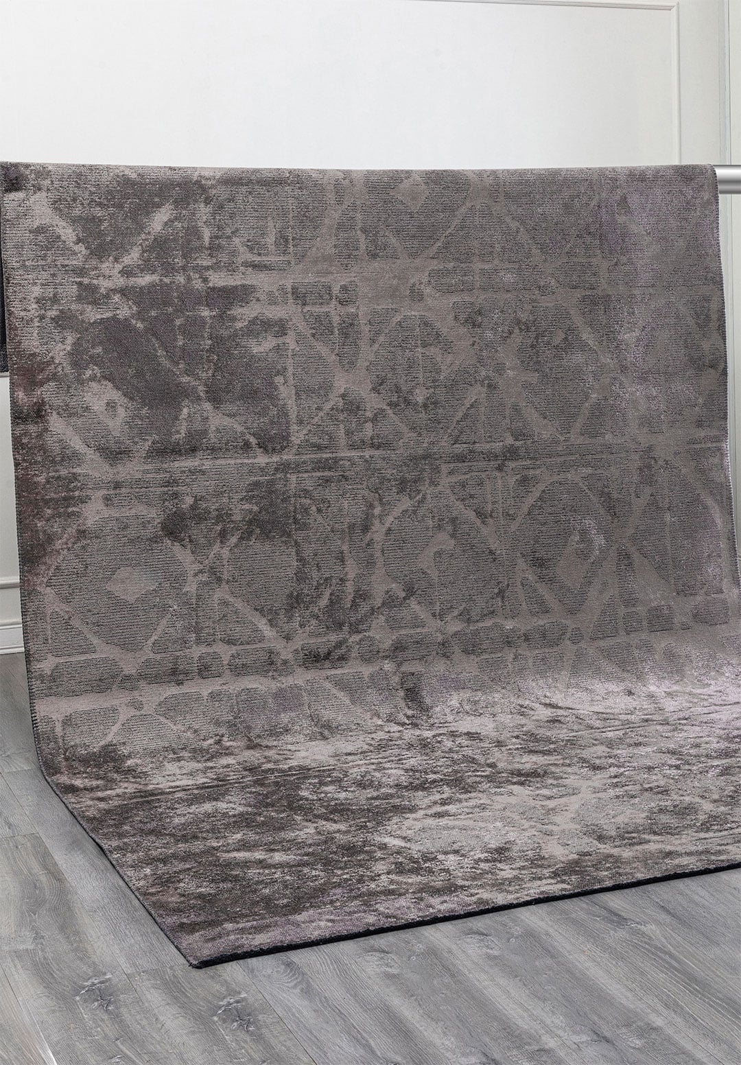 GLAM DARK GREY RUG - 4